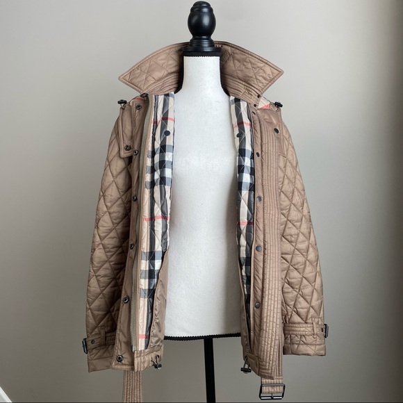 Burberry Quilted Mid-Length Trench with Hood - Picture 7 of 12